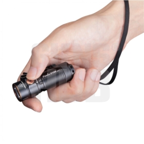 Latarka Fenix E18R V2.0