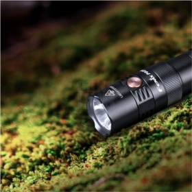 Latarka Fenix PD25R